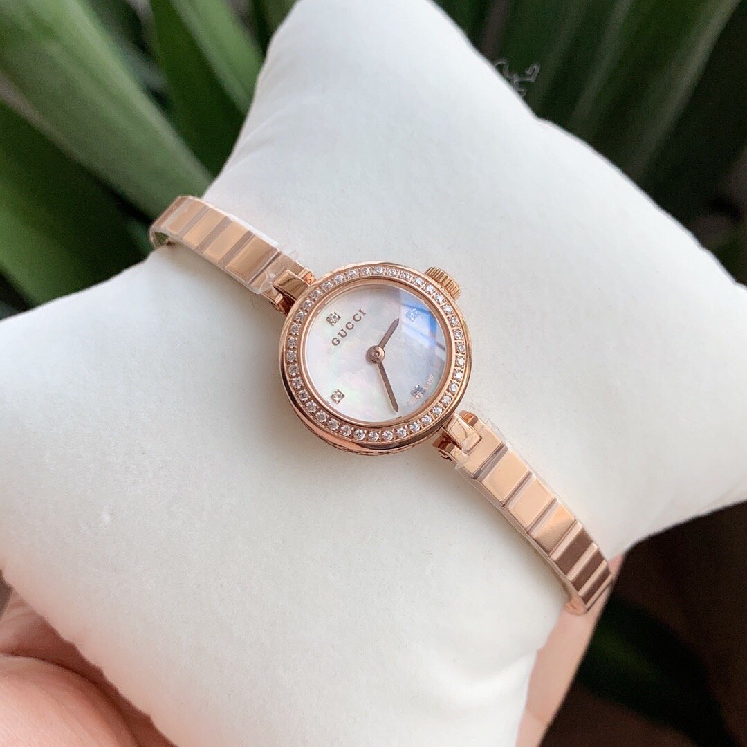 GG watch - Gold & Diamonds