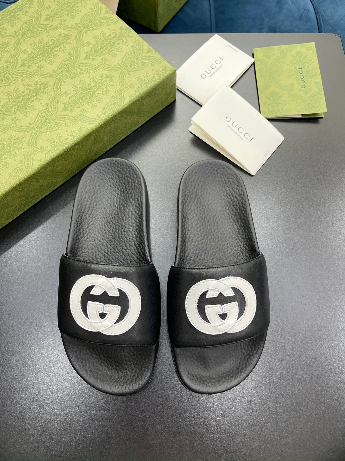 G G - 2021 Double Bubble Slides [ 2 Colours Available ]