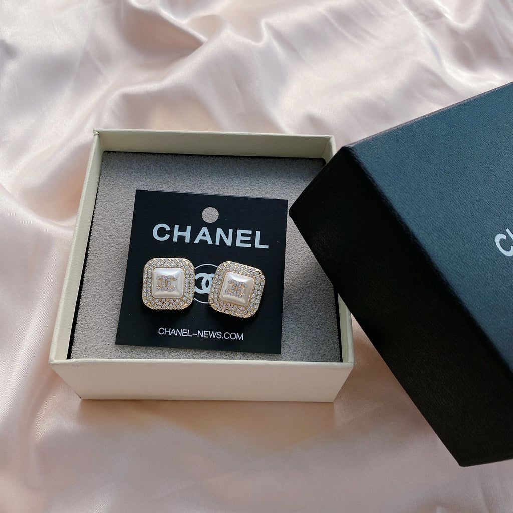 Fashion Pearl Diamond Square Stud Earrings