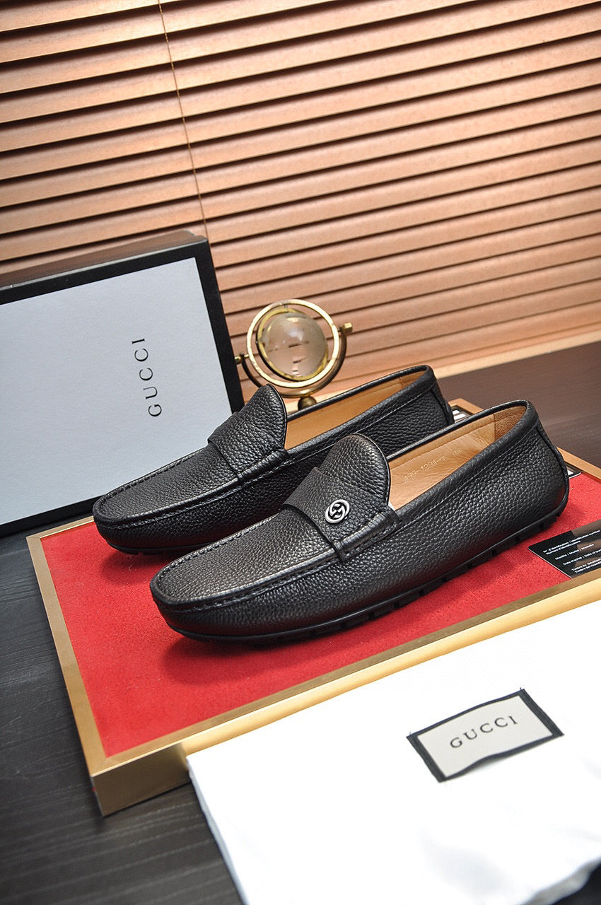 G U C C I - Driving Shoe (2 Colours Available)