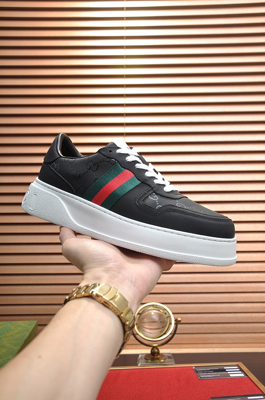G U C C I - 2022 Gang Sneaker (2 Colours Available)