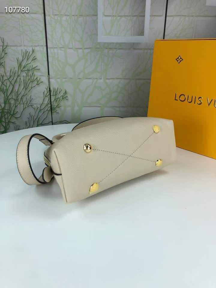 handbag cream color