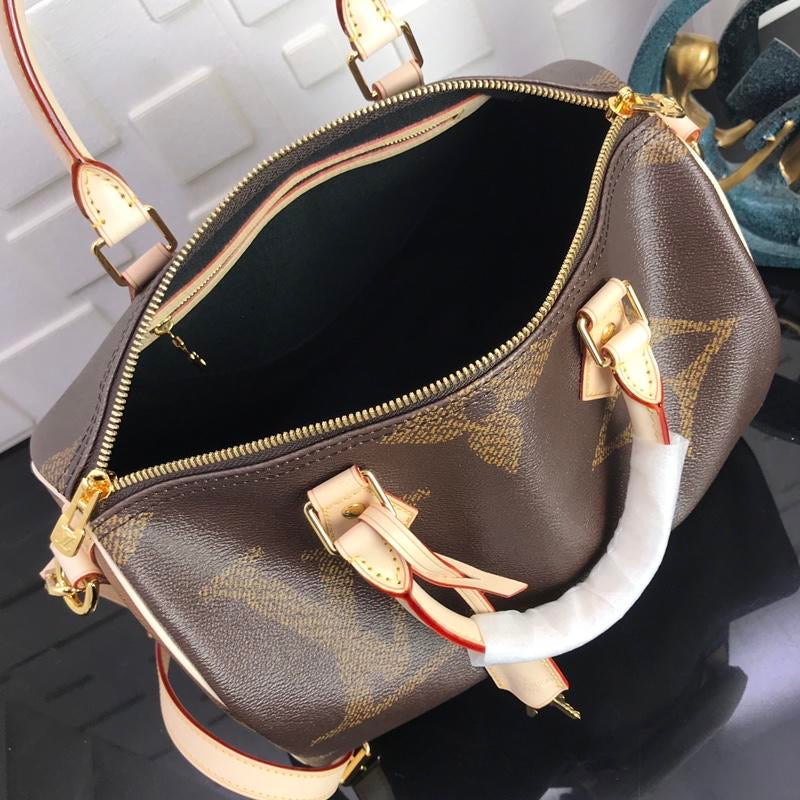 Handbag 30x21x17 CM