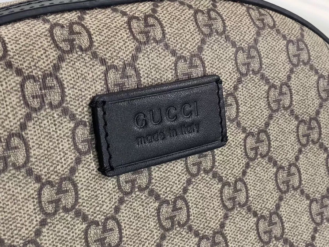 G u c c i backpack W31.5 H41 D14.5,