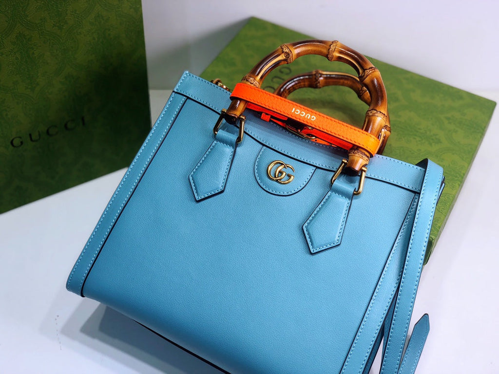 G u c c i blue Diana 20x 16x 10 or 27x 24x 11