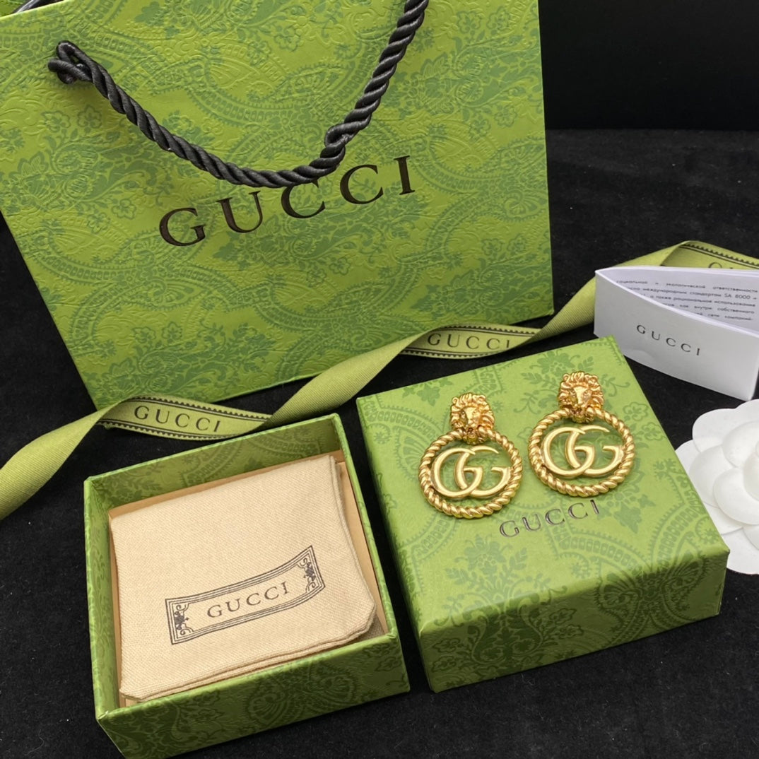 G u c c i earrings