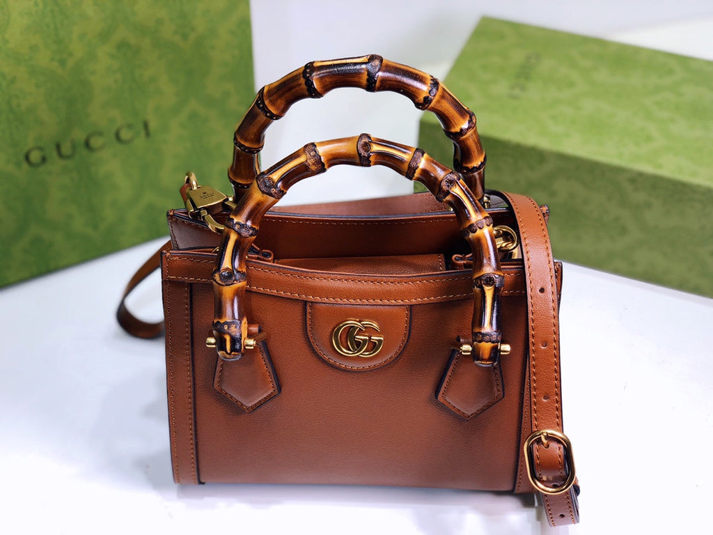 G u c c i brown Diana 20x 16x 10 or 27x 24x 11