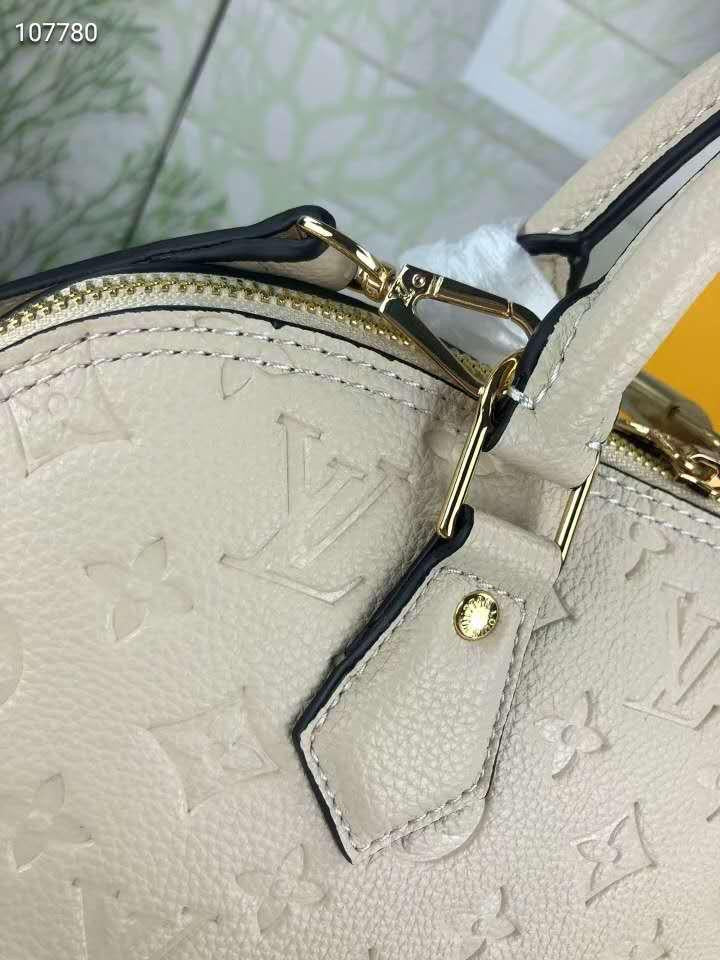 handbag cream color