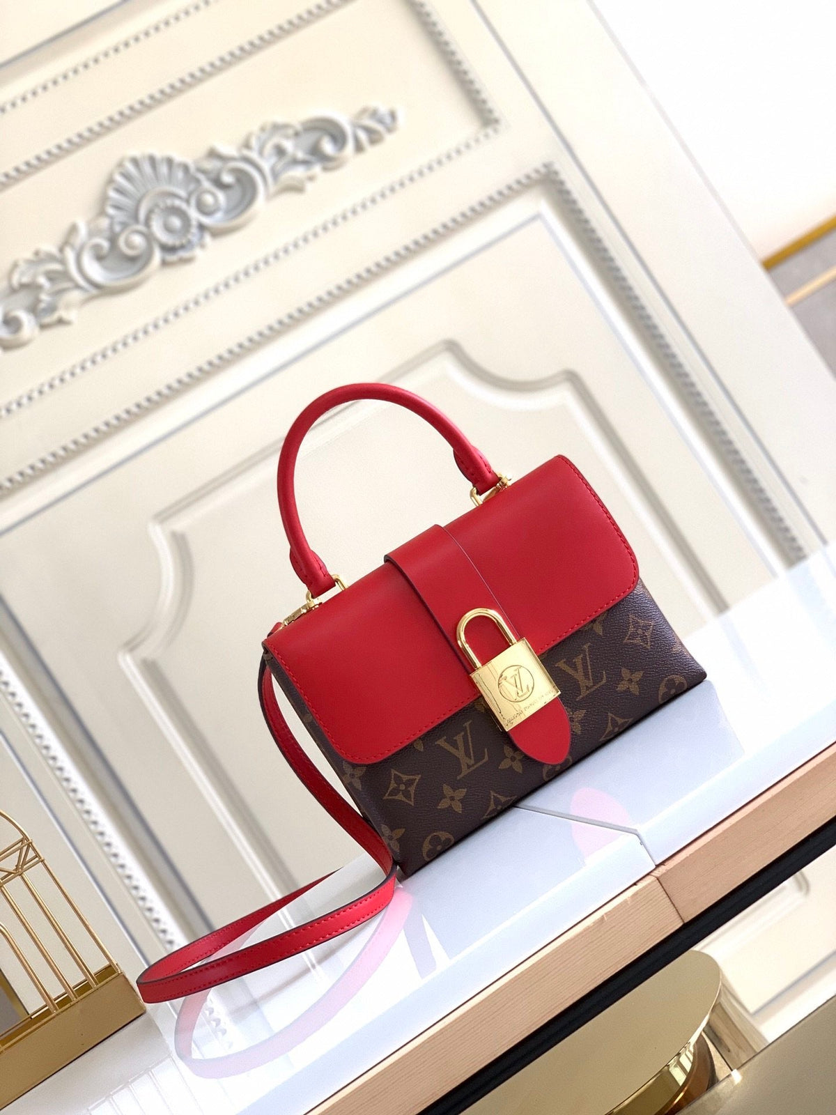 handbag lock red