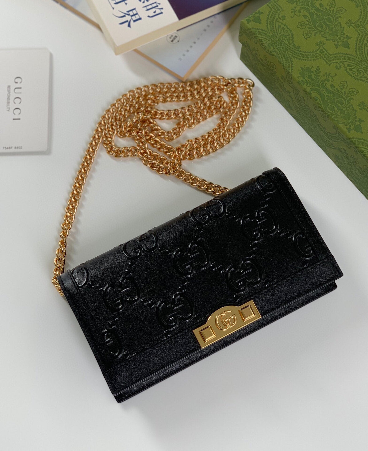 G u c c i black W19 H10 D4cm