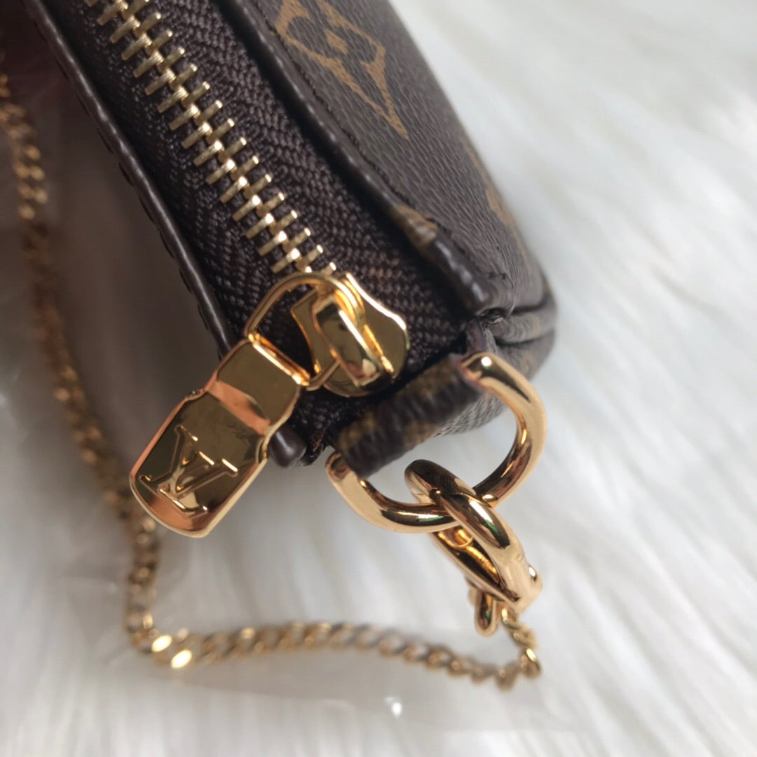 handbag pouch