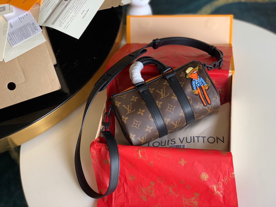 high-capacity new travel handbag