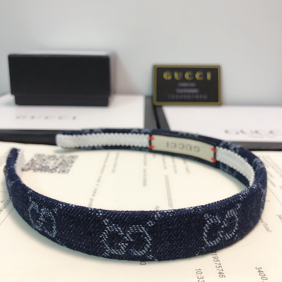 G u c c I head band