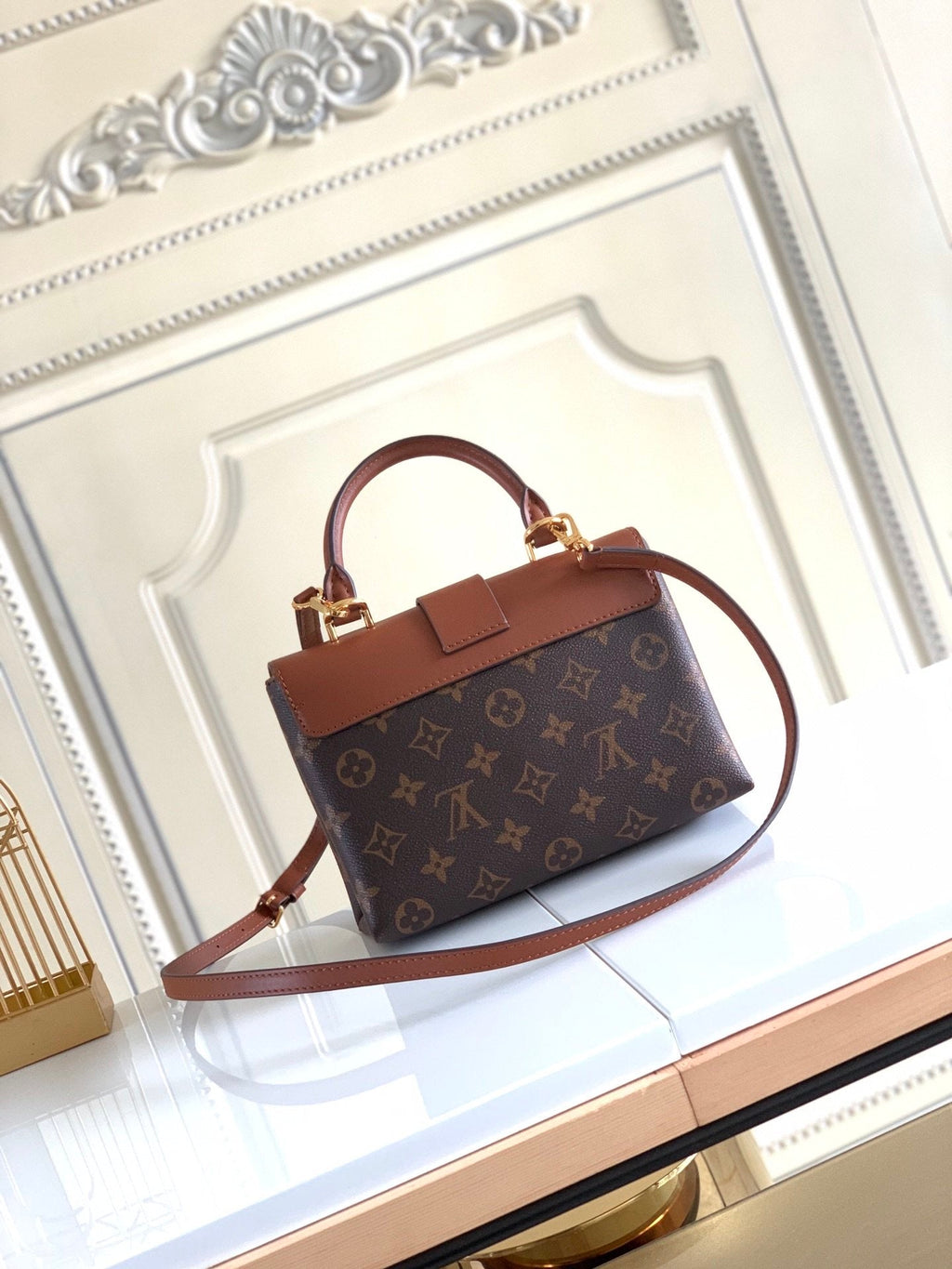 handbag lock brown