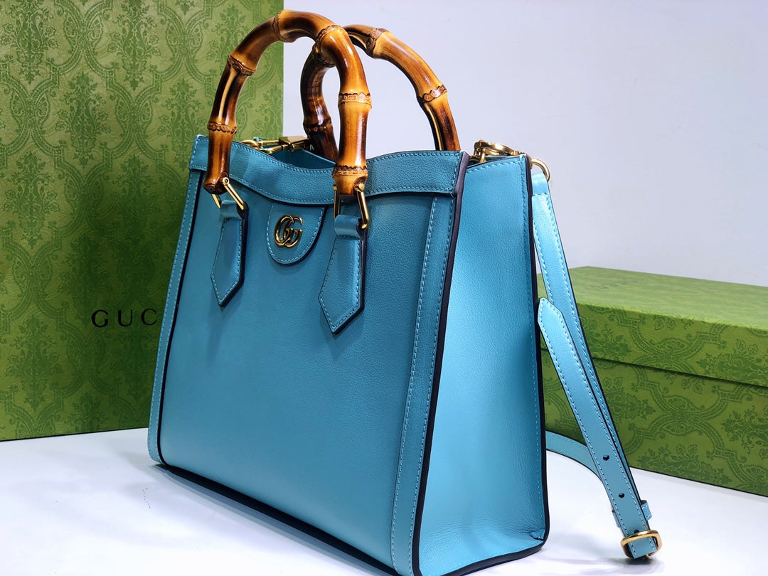 G u c c i blue Diana 20x 16x 10 or 27x 24x 11