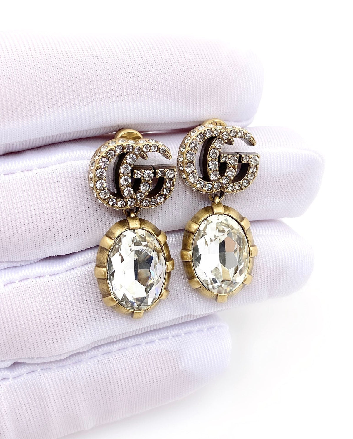 G u c c I earrings