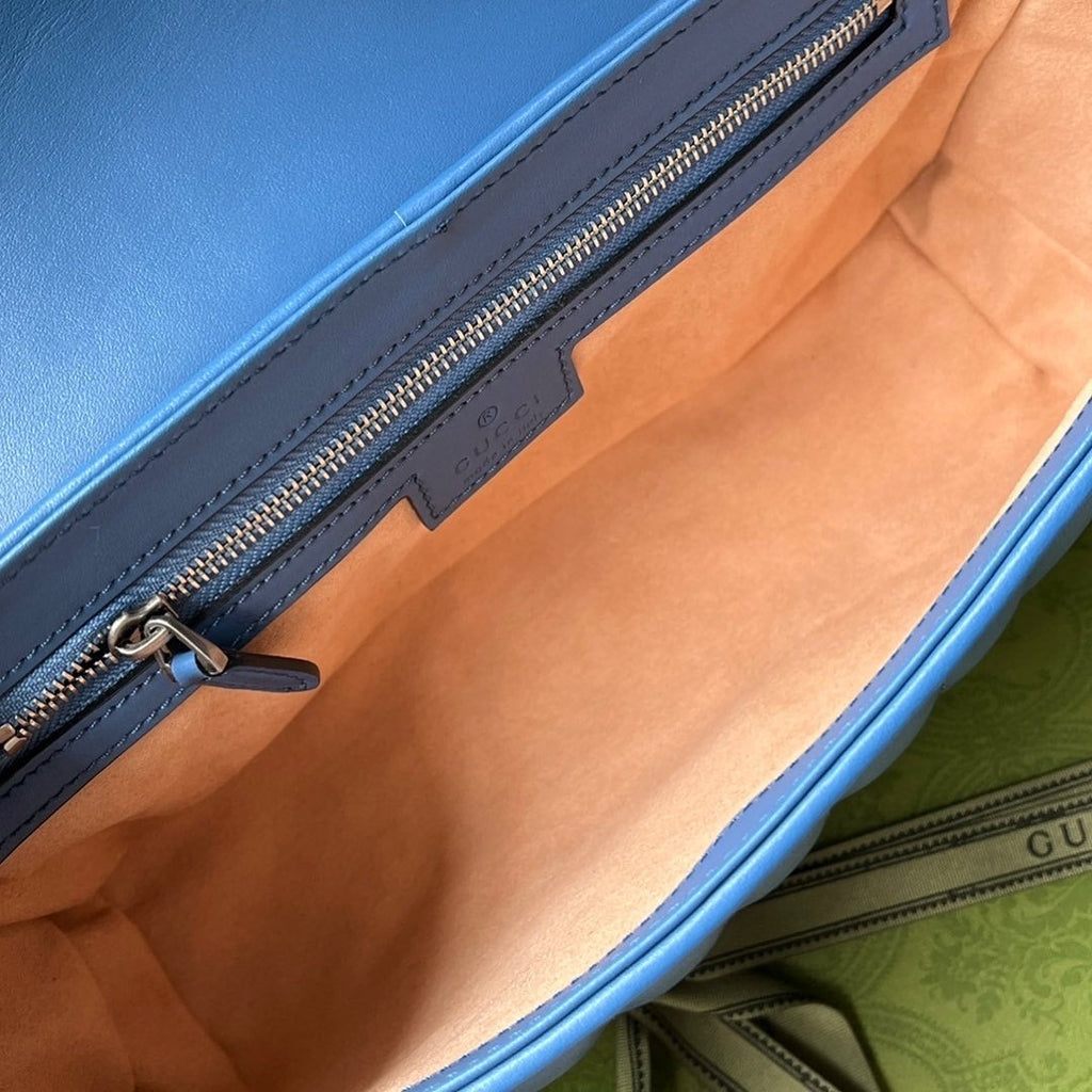 G u c c i blue 26cm