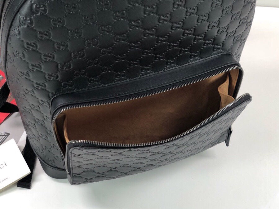 G u c c i backpack W31.5 H41 D14.5,