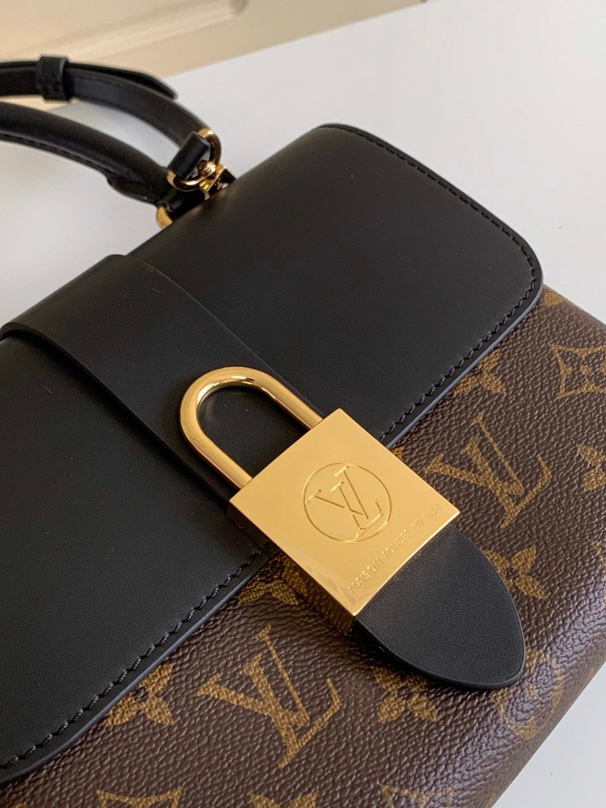 handbag lock black
