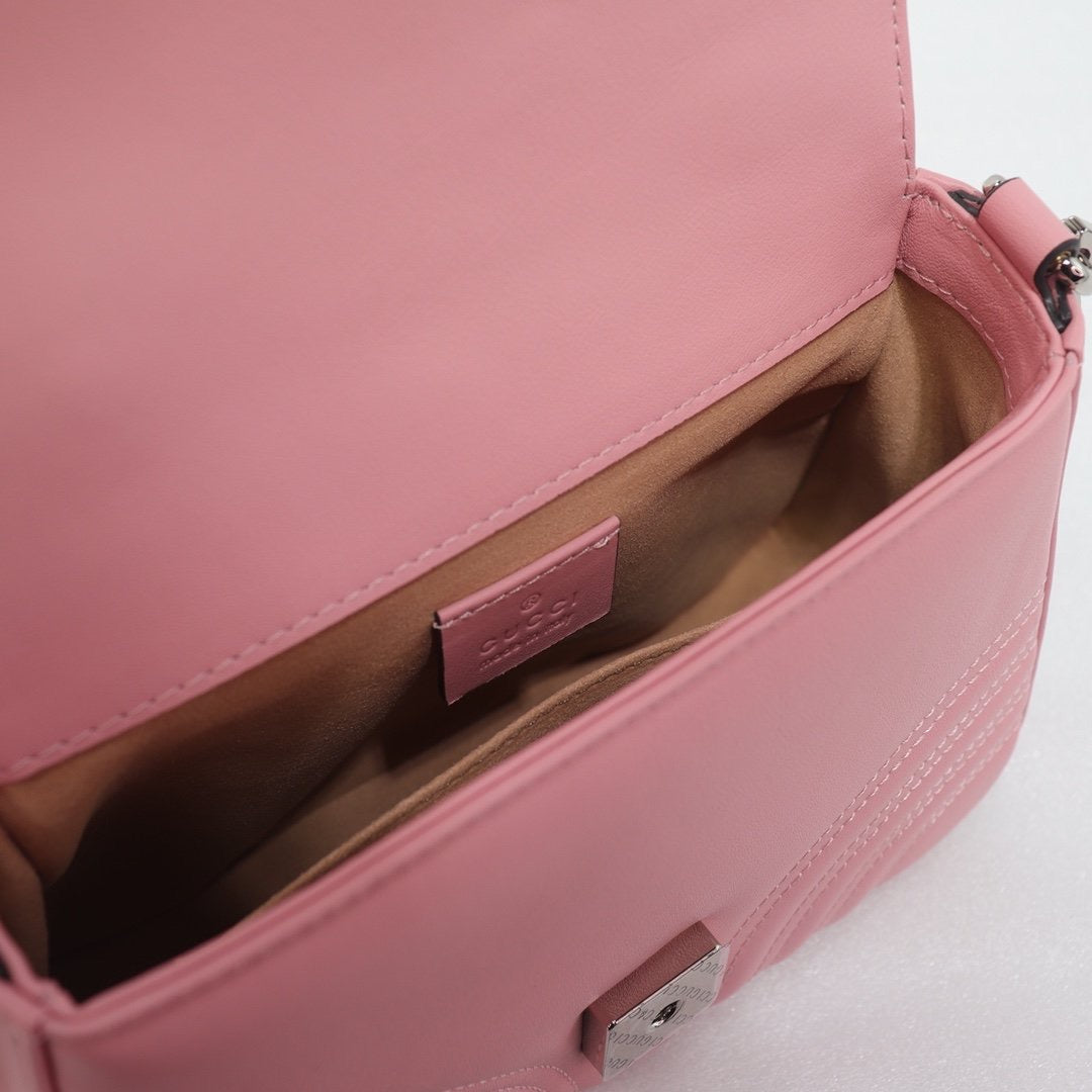 Gucci pink
