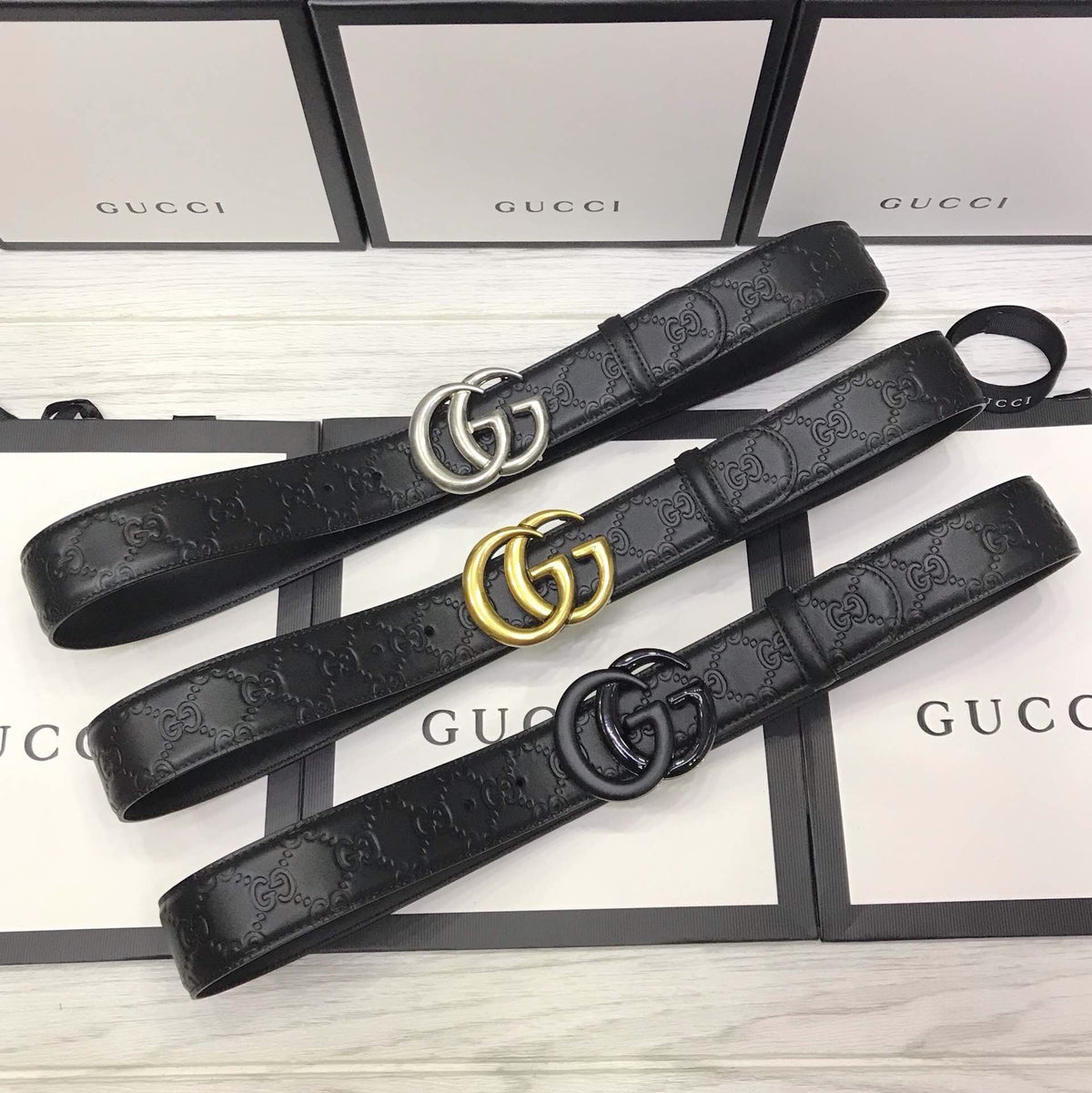 G u c c I belt