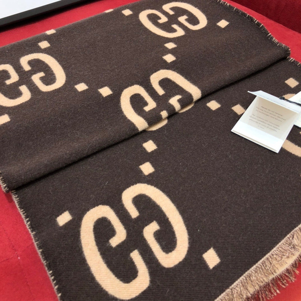 Gucci scarf