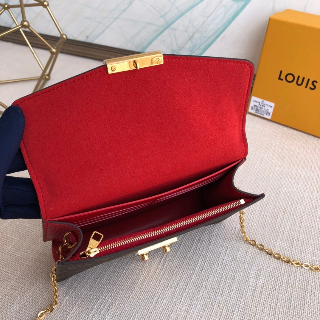 handbag red Size:21×13.5×5cm