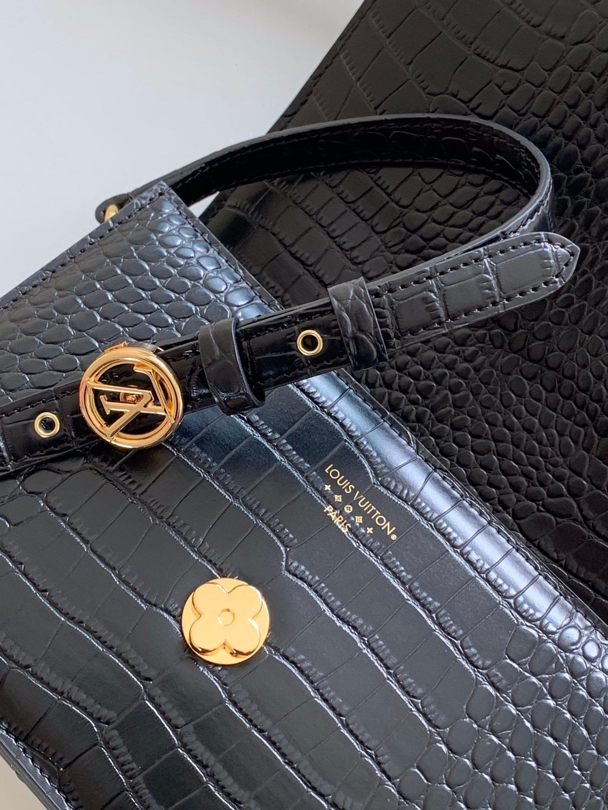handbag sun black v