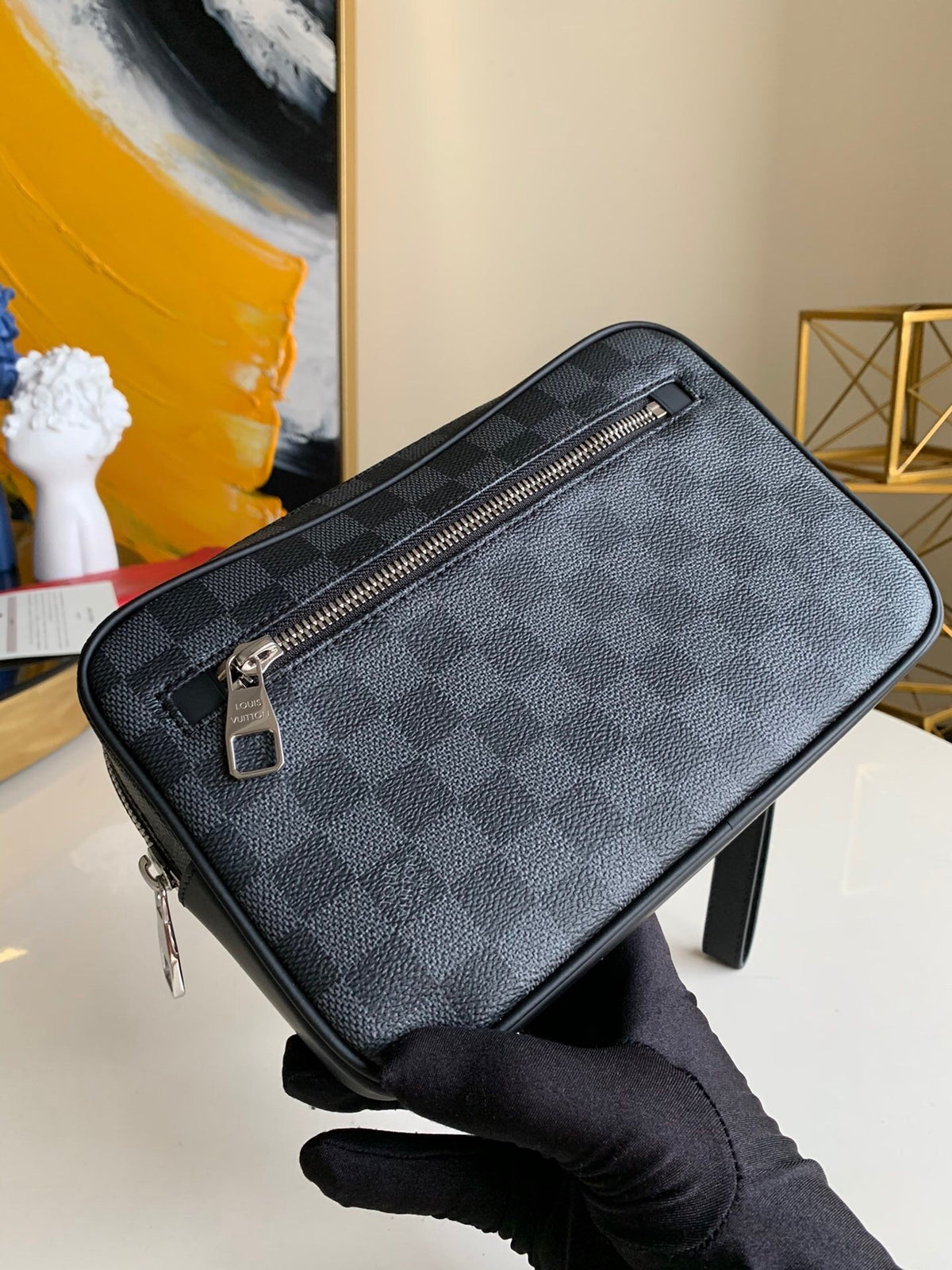 high-capacity pouch handbag